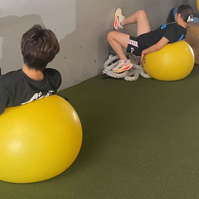 カリフォルニアのGYMでトレーニング