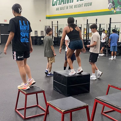 アメリカのGYMでトレーニング